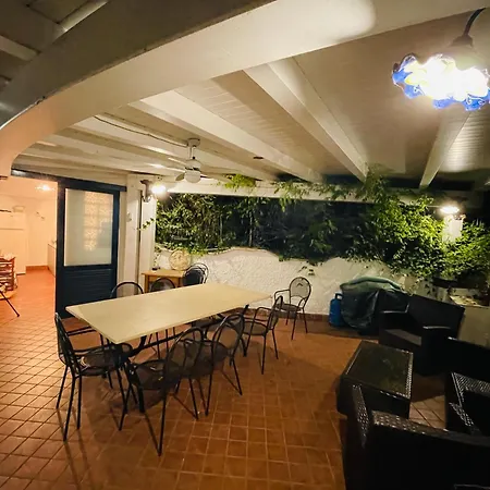 Santa Monica Villa Terracina