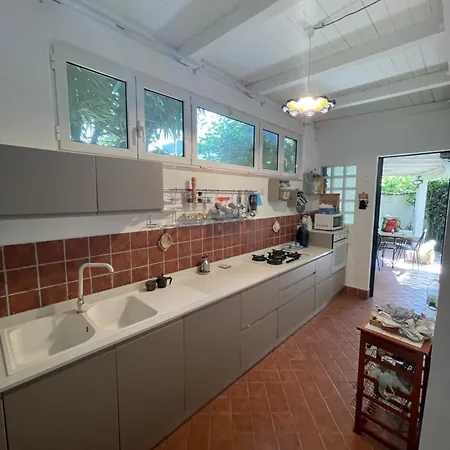 Villa Santa Monica *